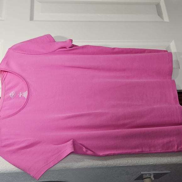 St. John's Bay Short Sleeve Tees - Pink, Red, Blue, lilac/Excellant Condition - Picture 6 of 9